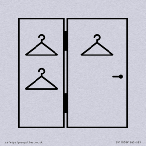 I065 Large Changing room